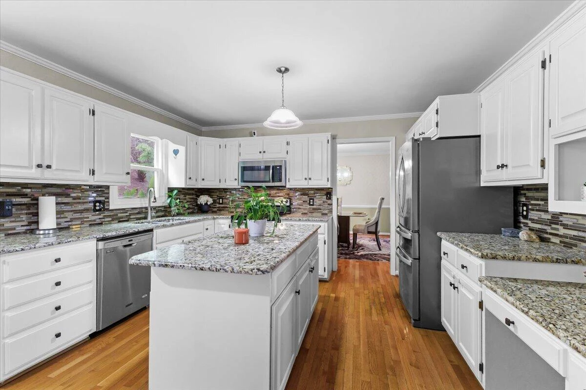 2138 Stone Mill DR - Photo 16