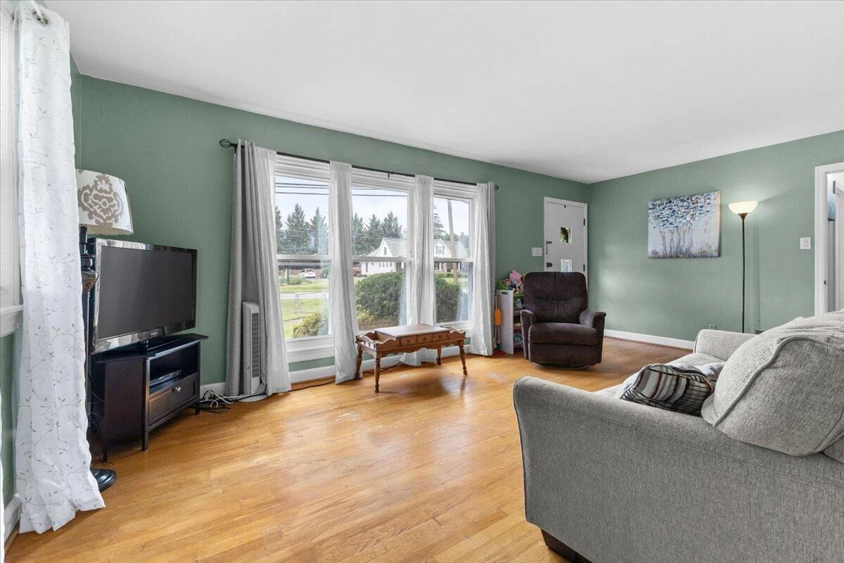 3707 Colonial AVE - Photo 6