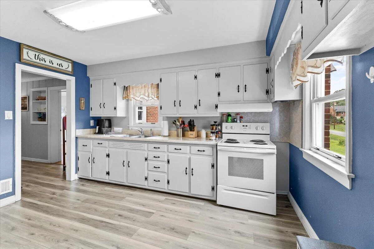 3707 Colonial AVE - Photo 8