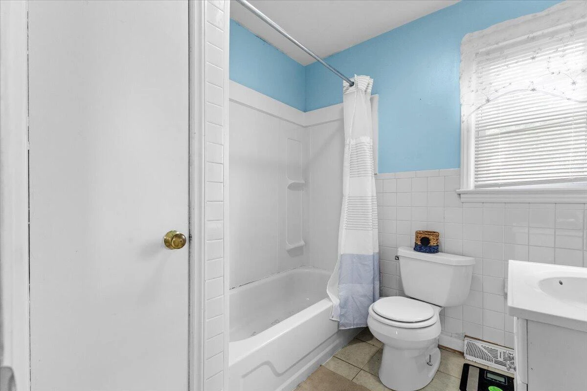 3707 Colonial AVE - Photo 16