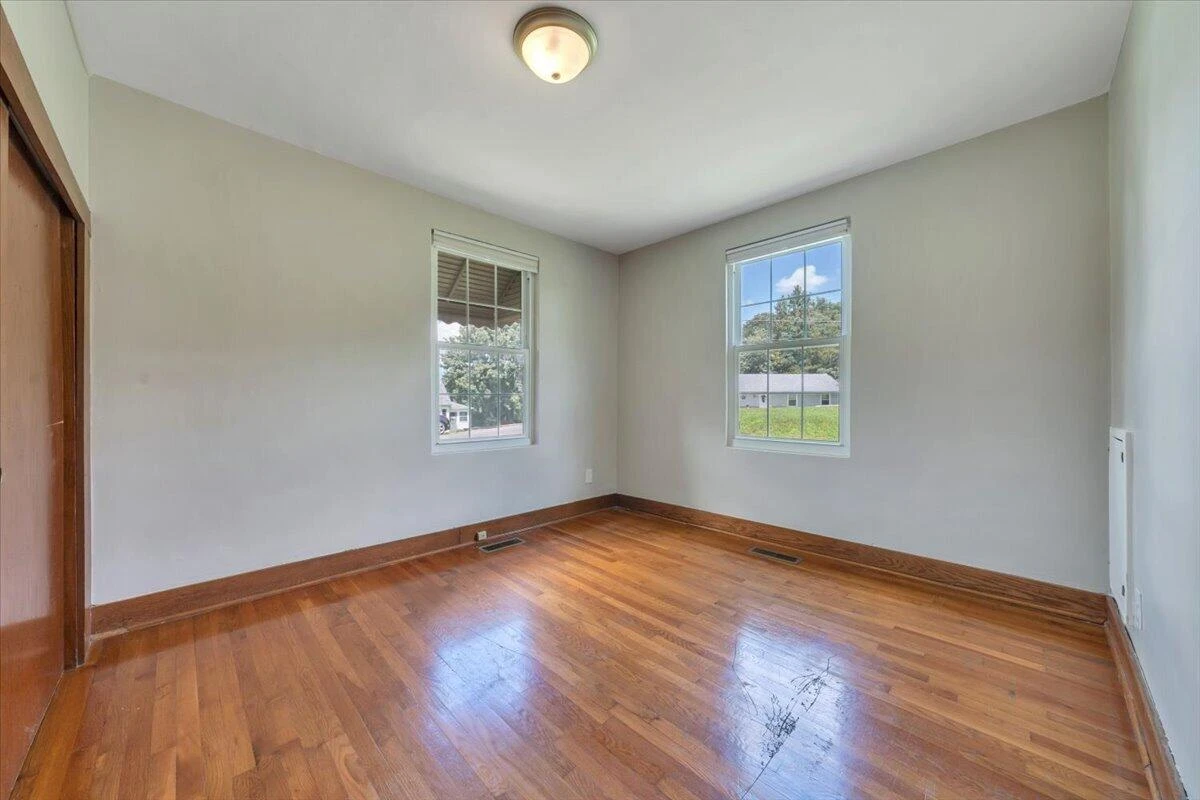 1604 Hiram ST SE - Photo 10