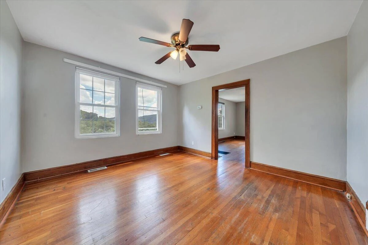 1604 Hiram ST SE - Photo 16