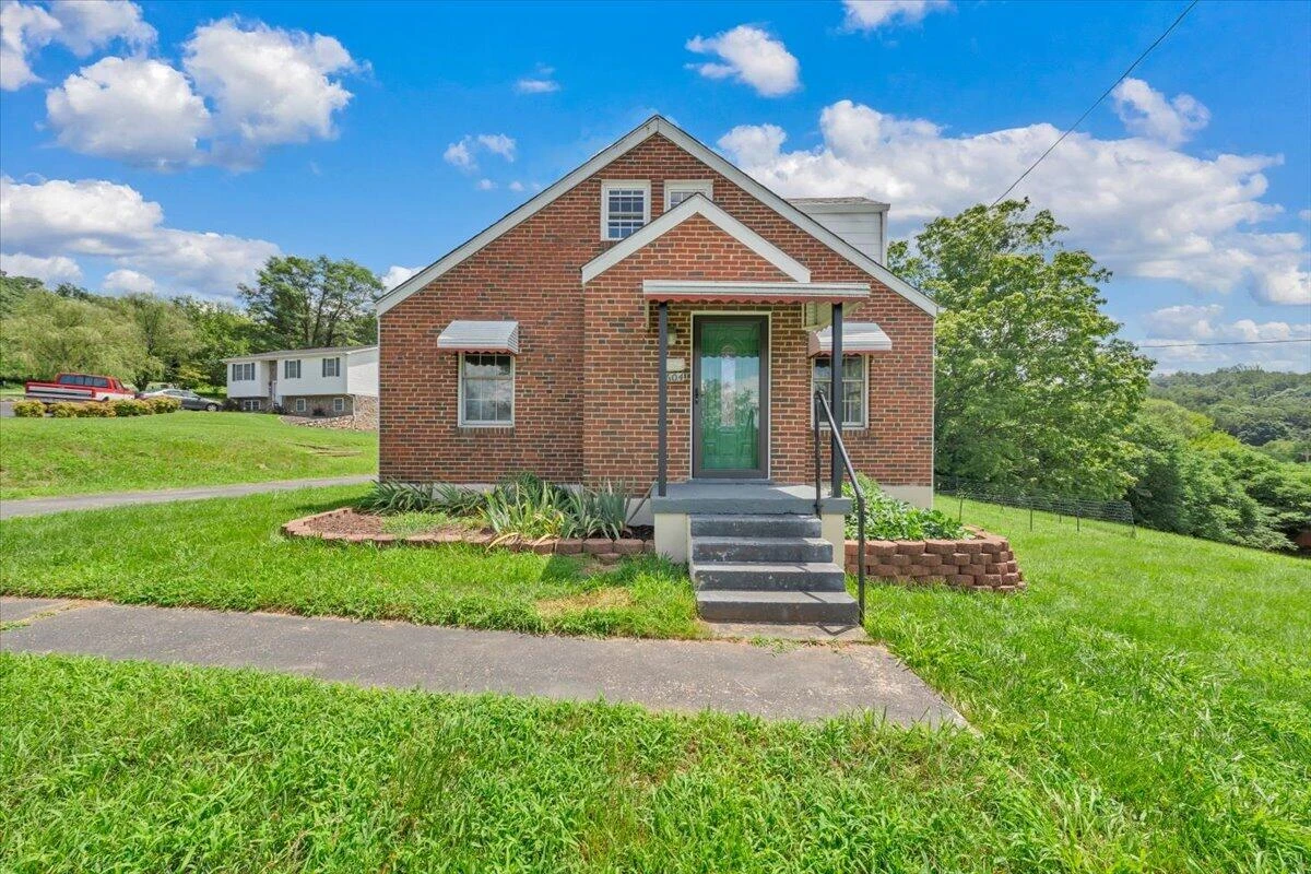 1604 Hiram ST SE - Photo 36