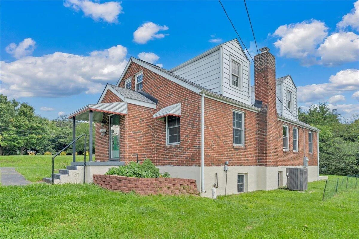 1604 Hiram ST SE - Photo 38