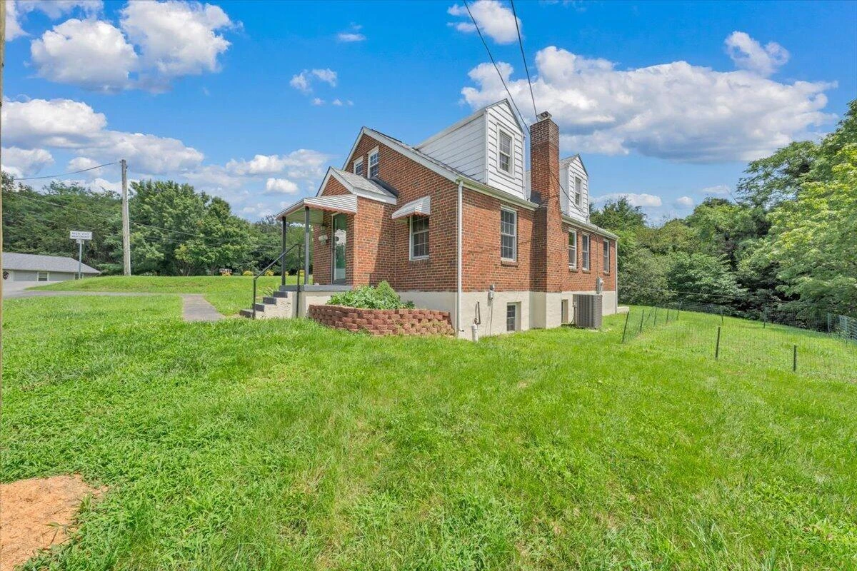 1604 Hiram ST SE - Photo 39