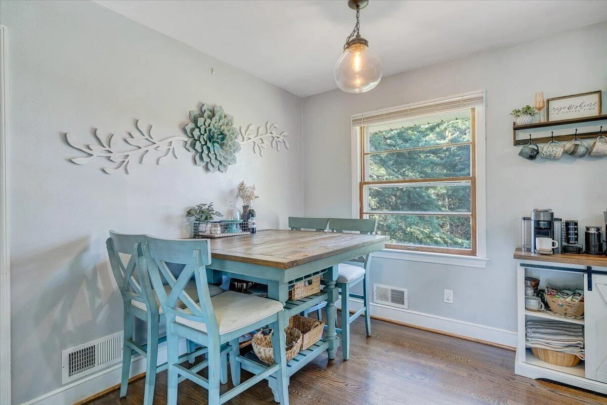 810 Pinecrest AVE - Photo 4