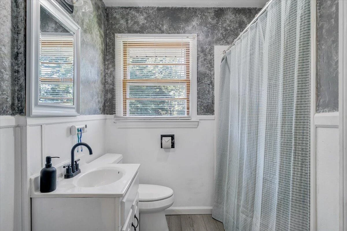 810 Pinecrest AVE - Photo 18
