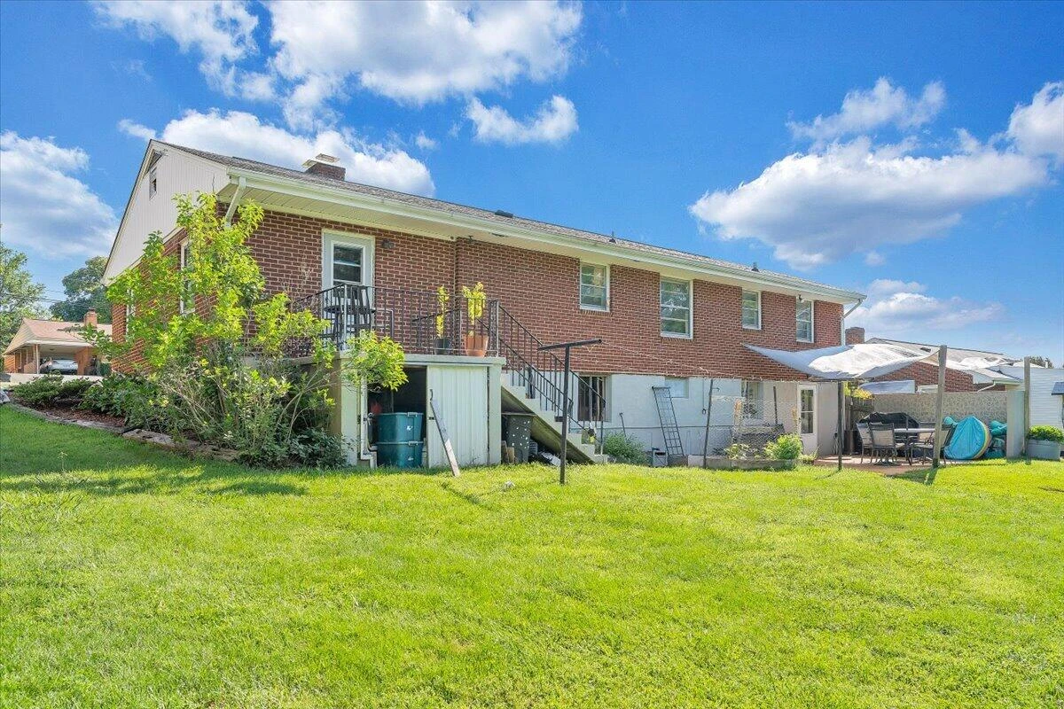 810 Pinecrest AVE - Photo 29