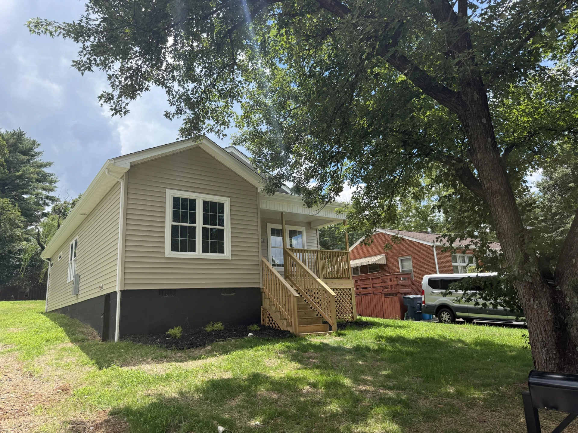 3432 Signal Hill AVE NW - Photo 2