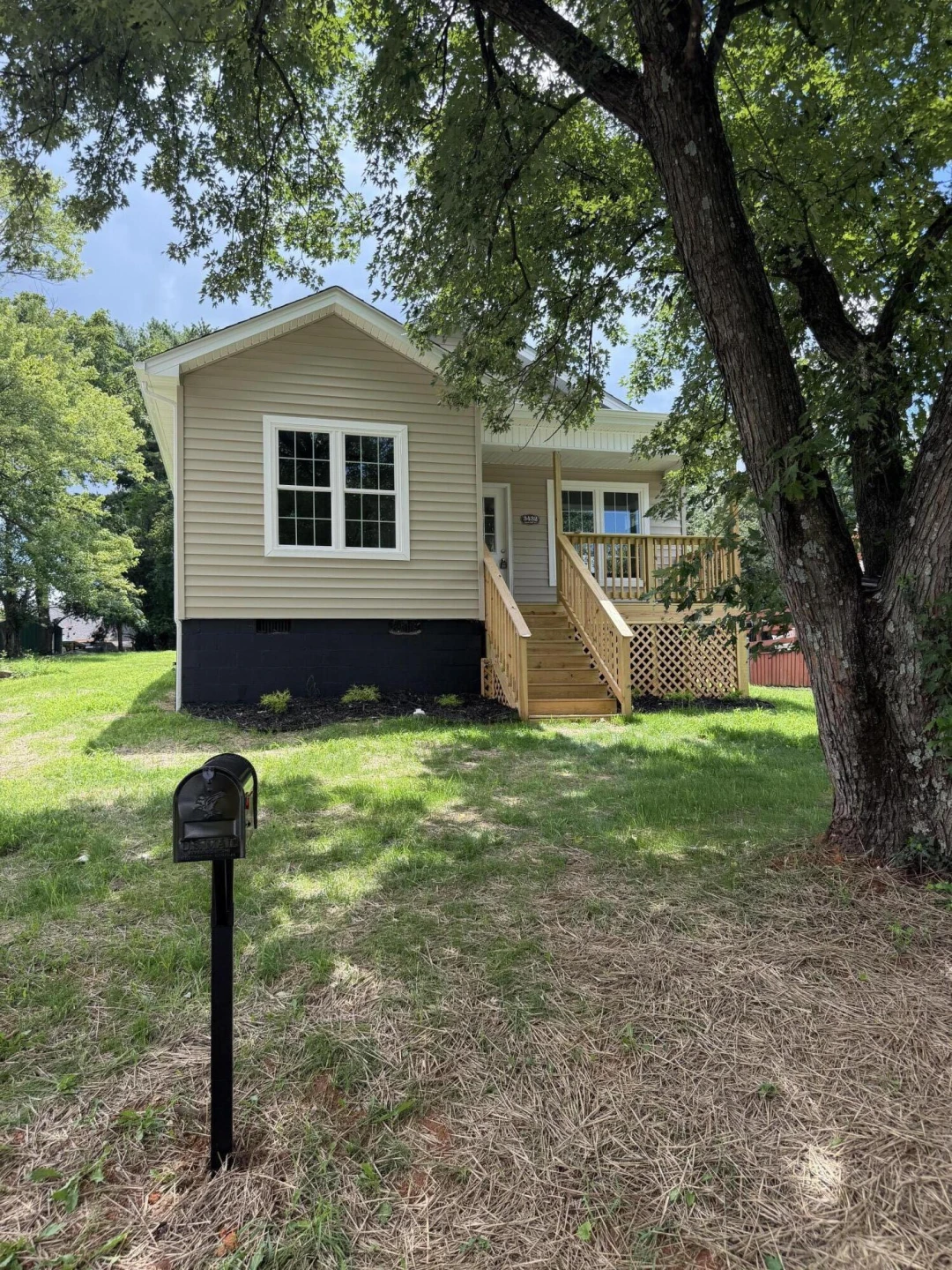 3432 Signal Hill AVE NW - Photo 3