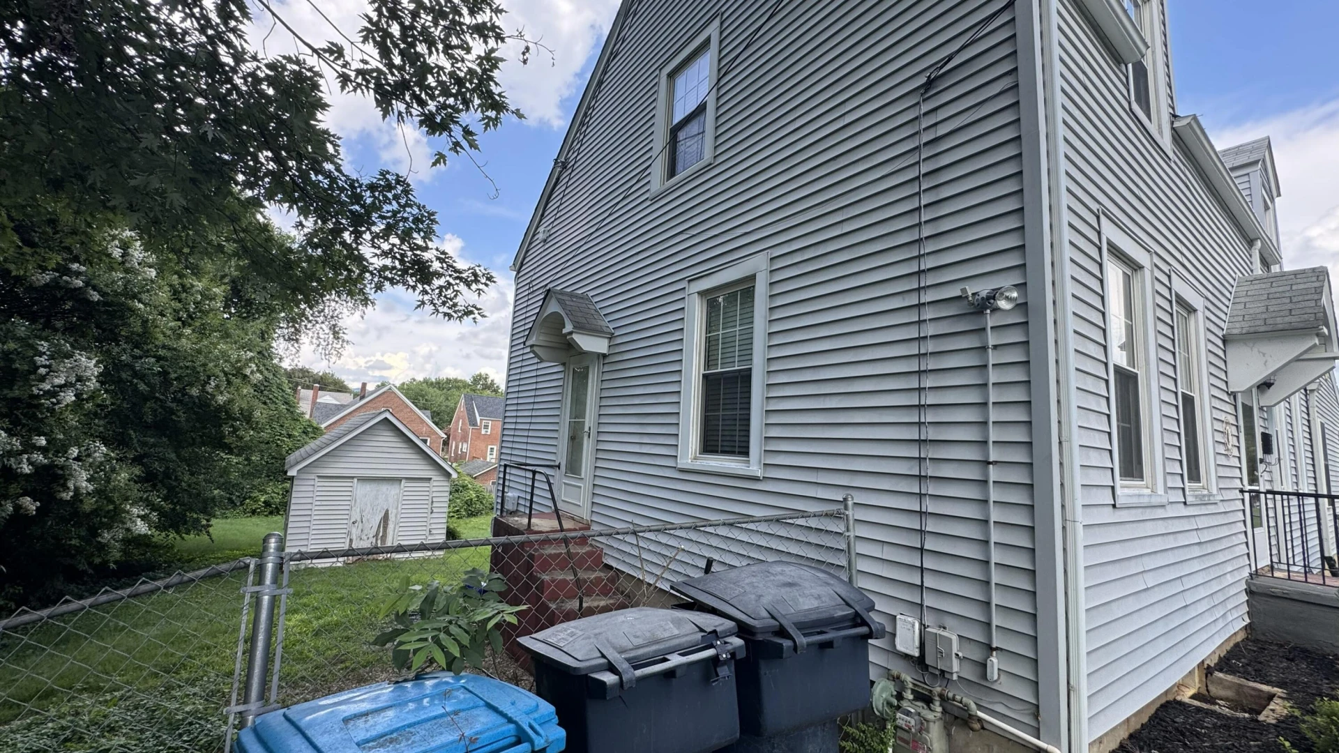 3323 Greenland AVE NW - Photo 2