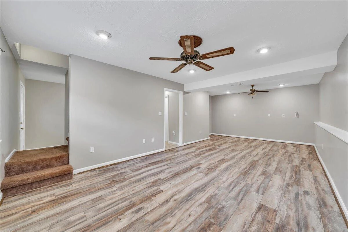 2036 Elizabeth DR - Photo 23