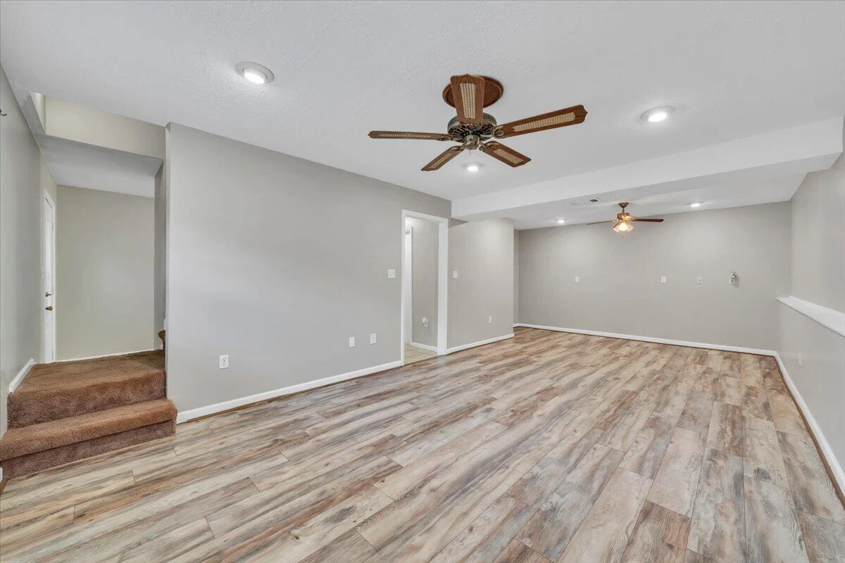2036 Elizabeth DR - Photo 25