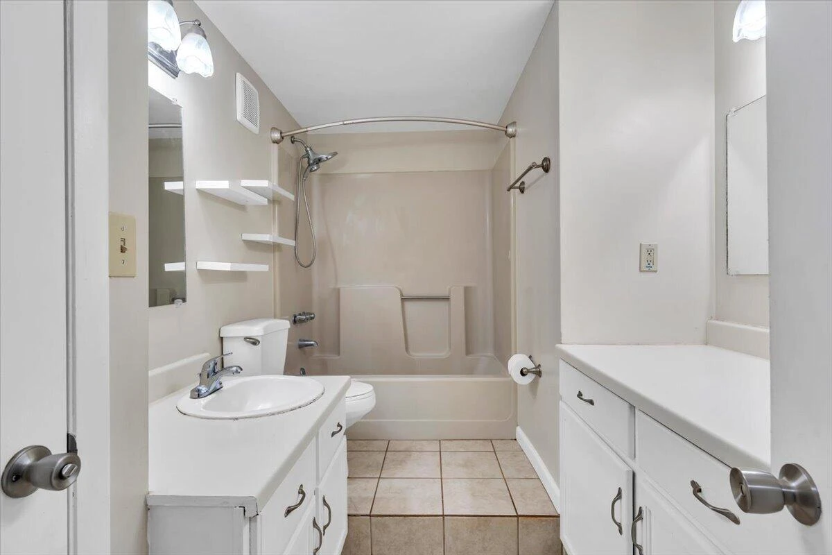 2036 Elizabeth DR - Photo 31