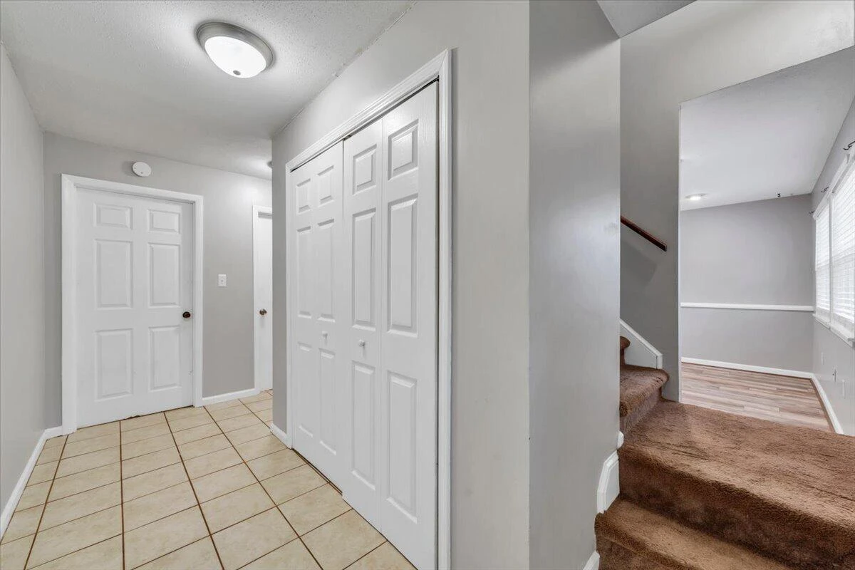 2036 Elizabeth DR - Photo 36