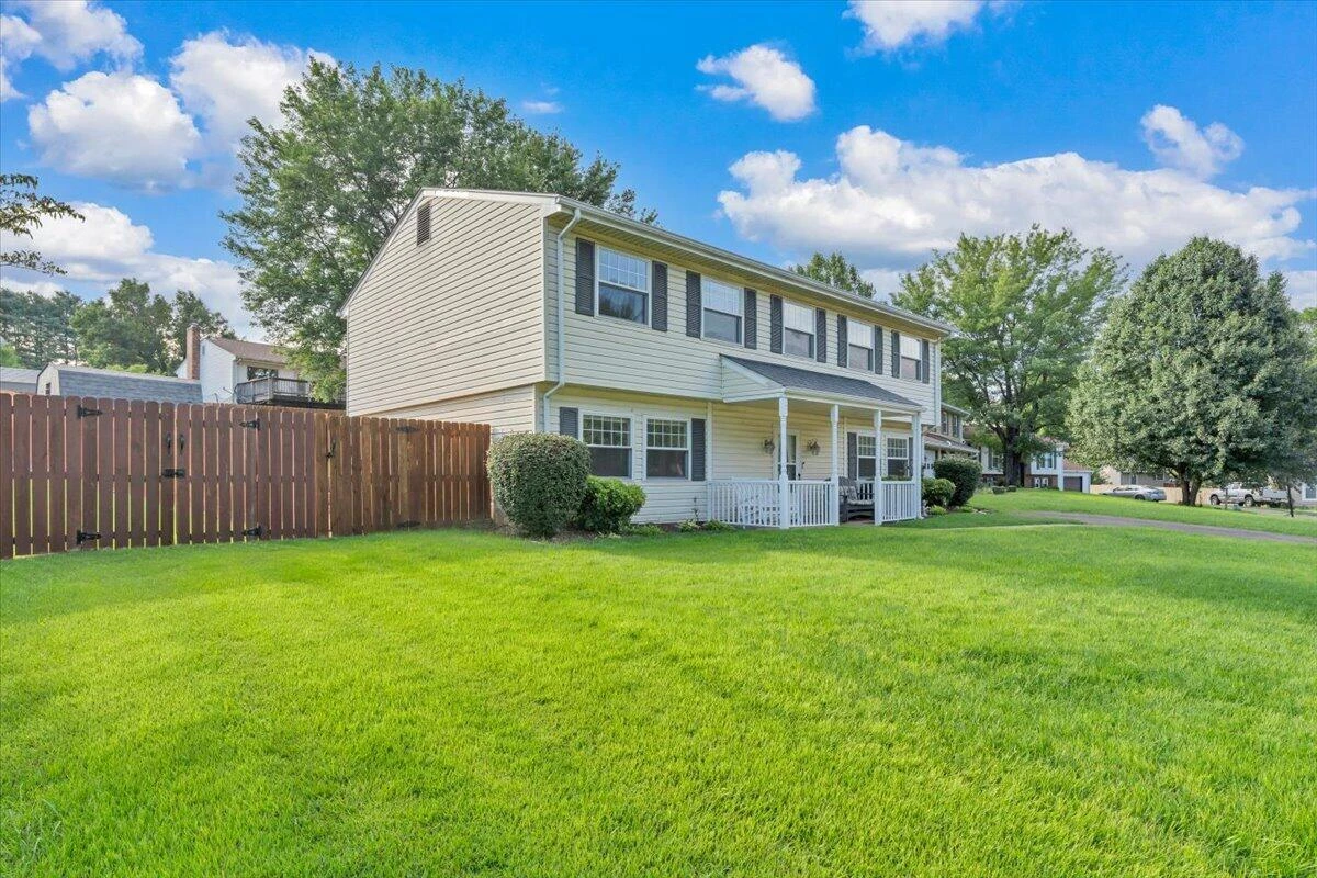 2036 Elizabeth DR - Photo 44