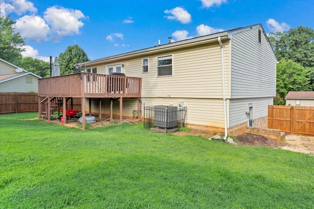 2036 Elizabeth DR - Photo 46