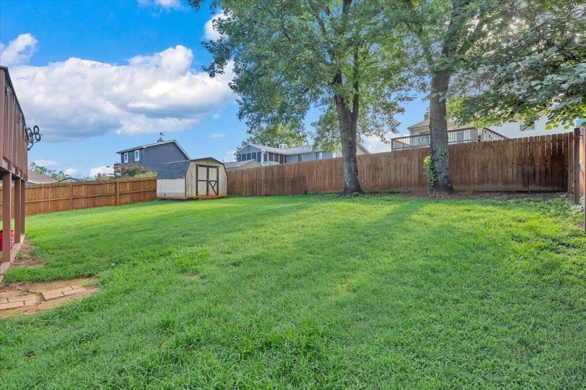 2036 Elizabeth DR - Photo 53