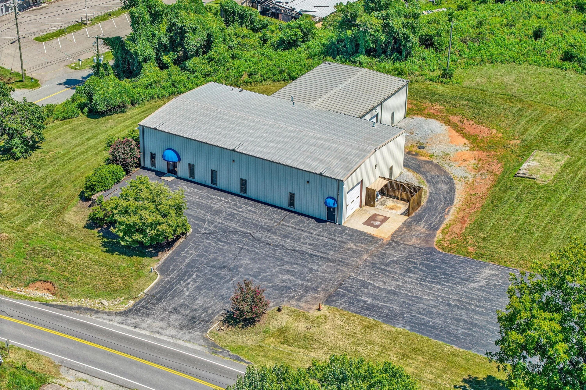 1026 White House RD