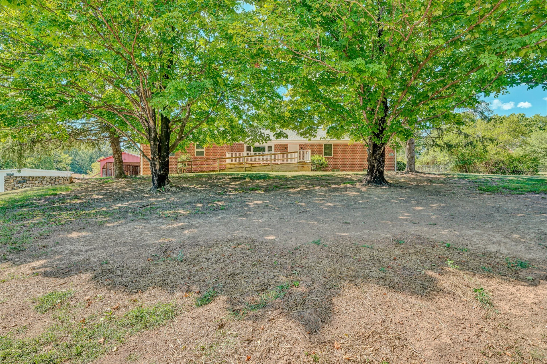 2047 Botetourt RD - Photo 2