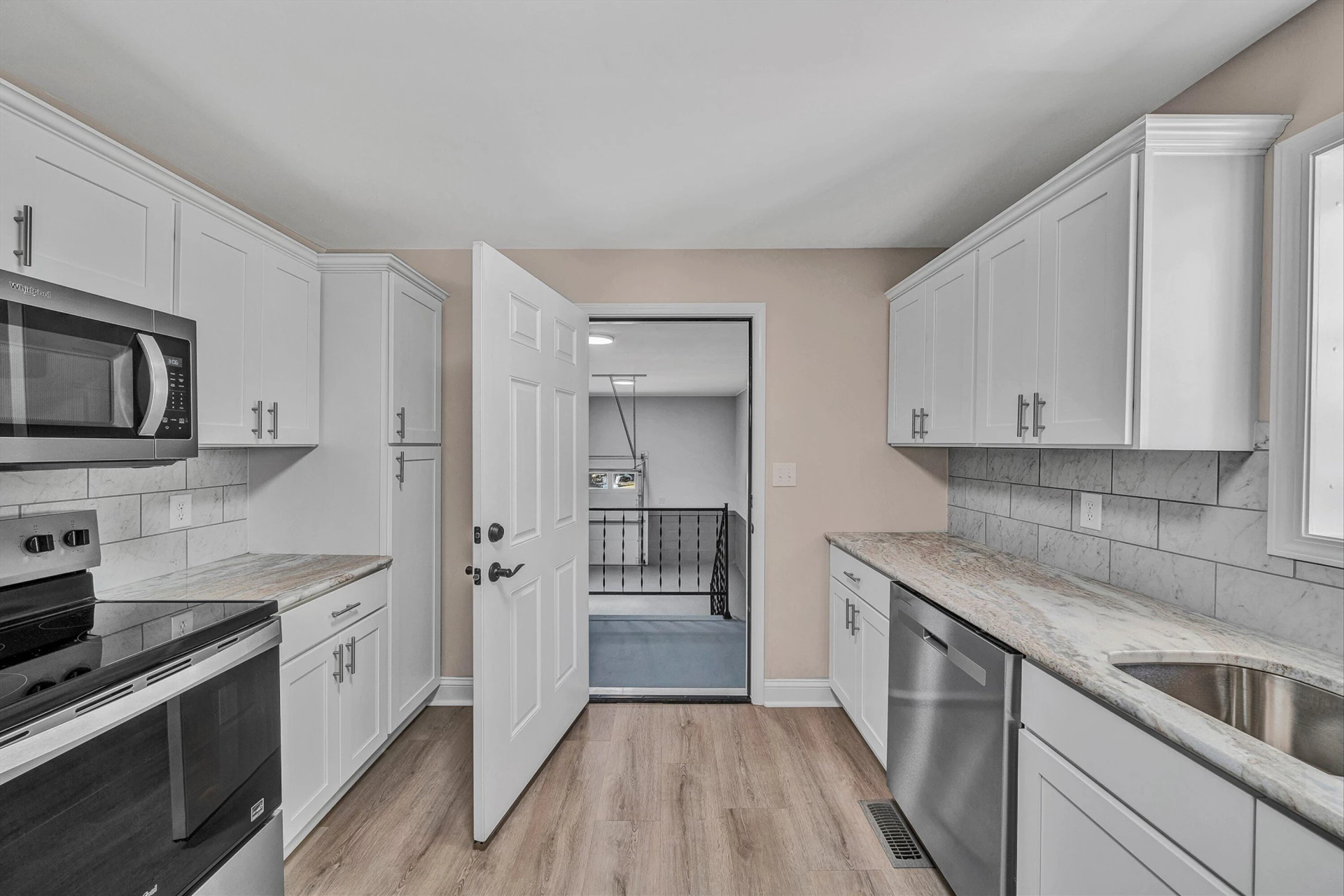 2047 Botetourt RD - Photo 13