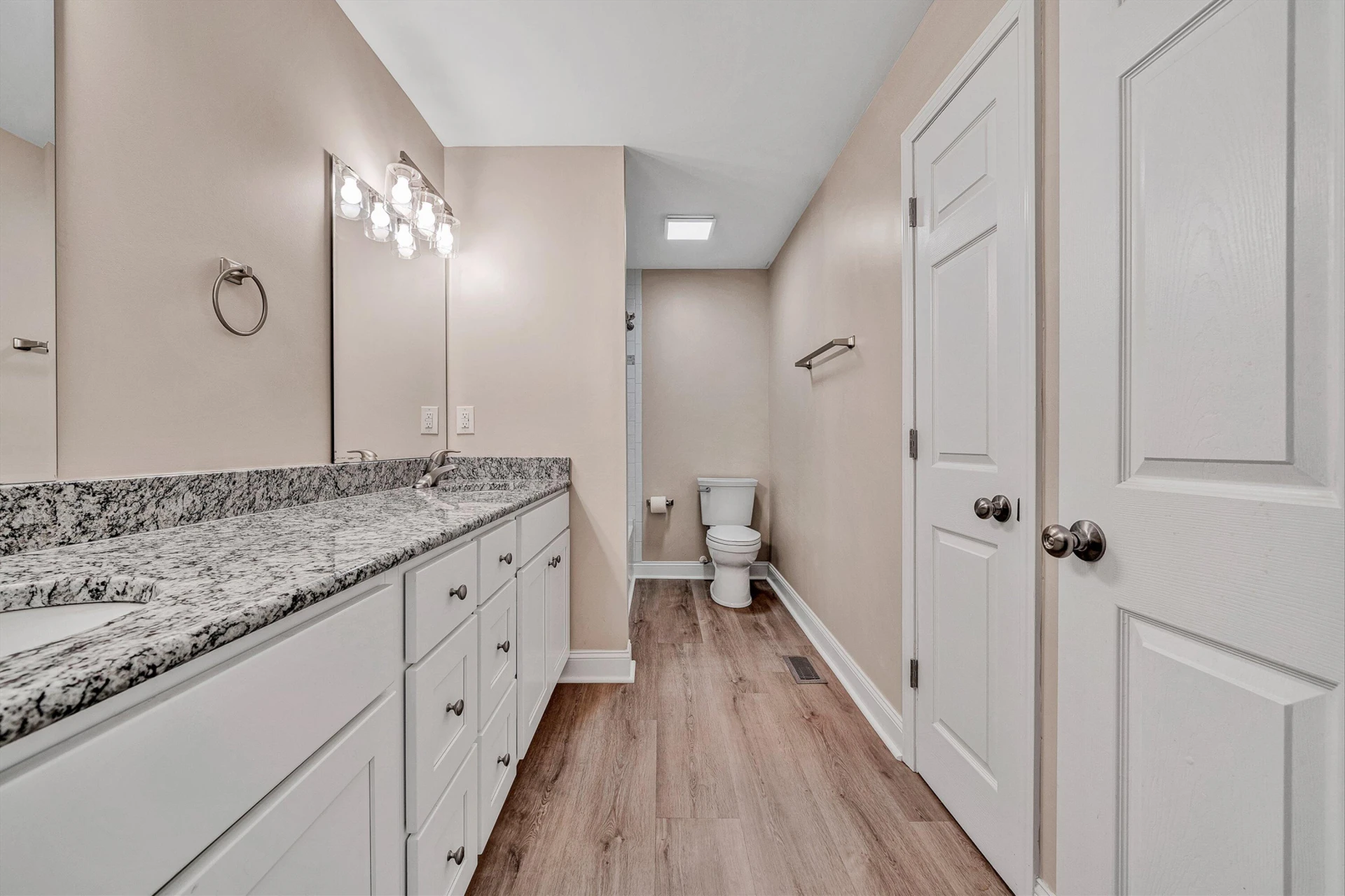 2047 Botetourt RD - Photo 28