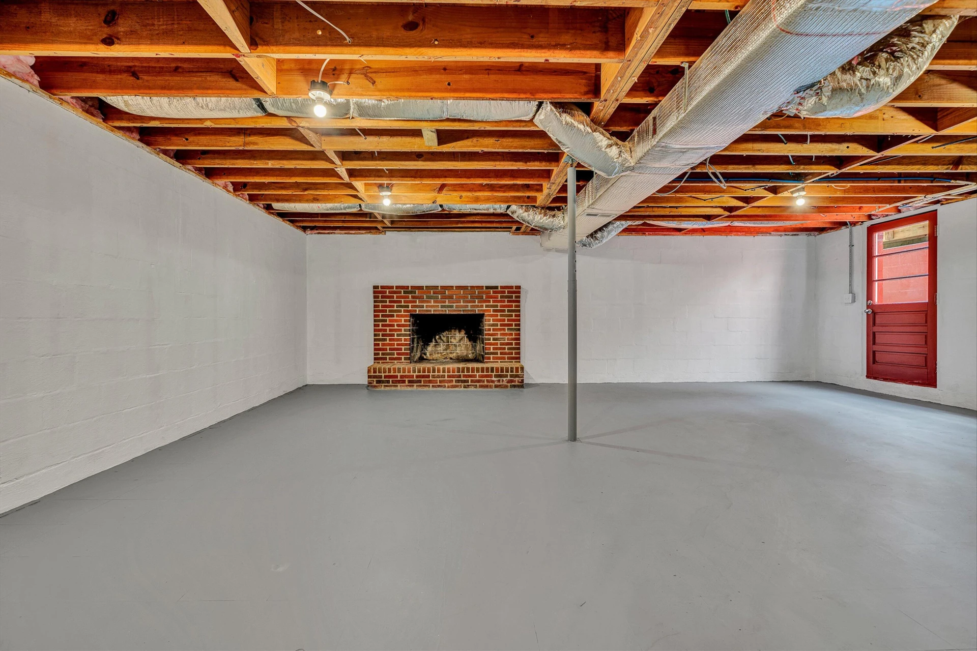 2047 Botetourt RD - Photo 35