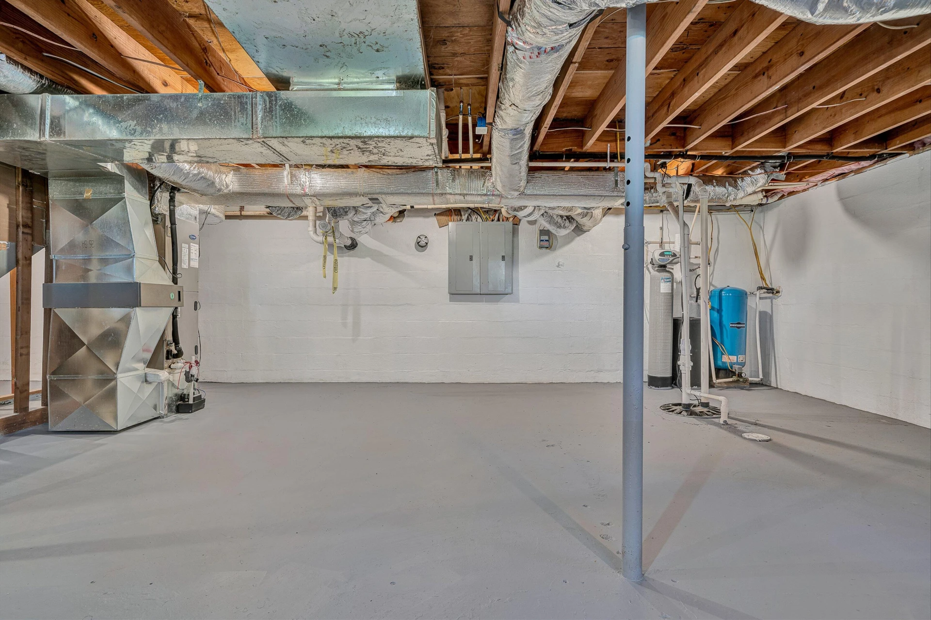 2047 Botetourt RD - Photo 36
