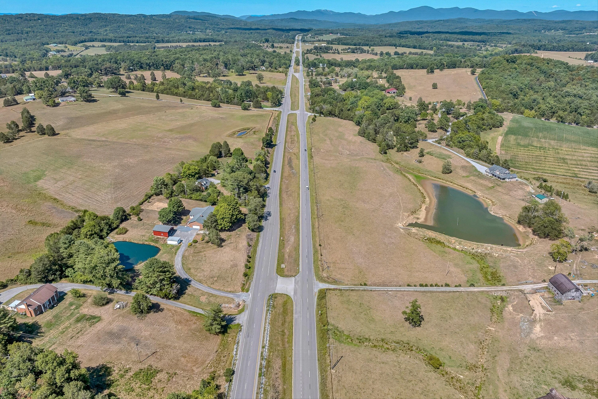 2047 Botetourt RD - Photo 51