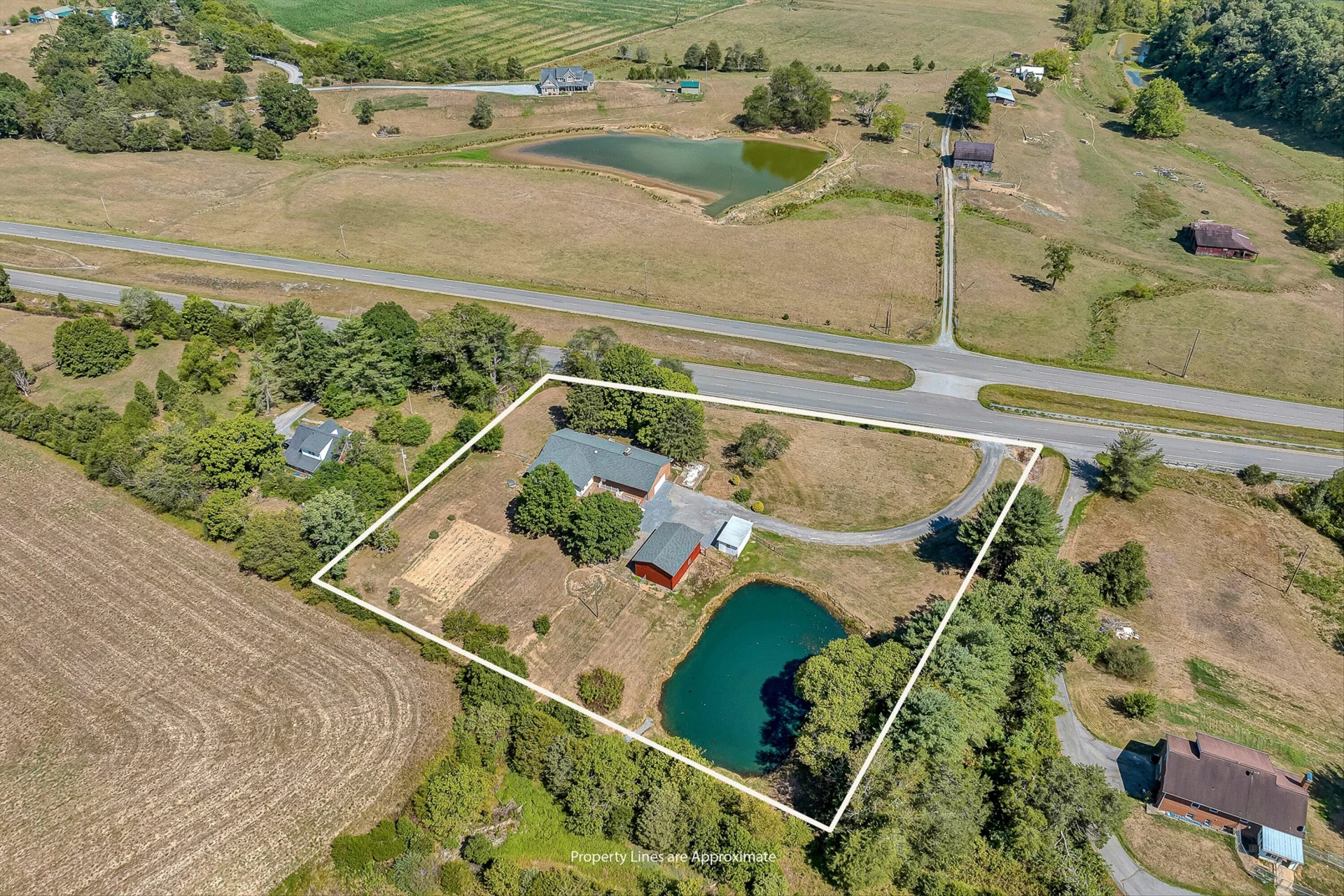 2047 Botetourt RD - Photo 58