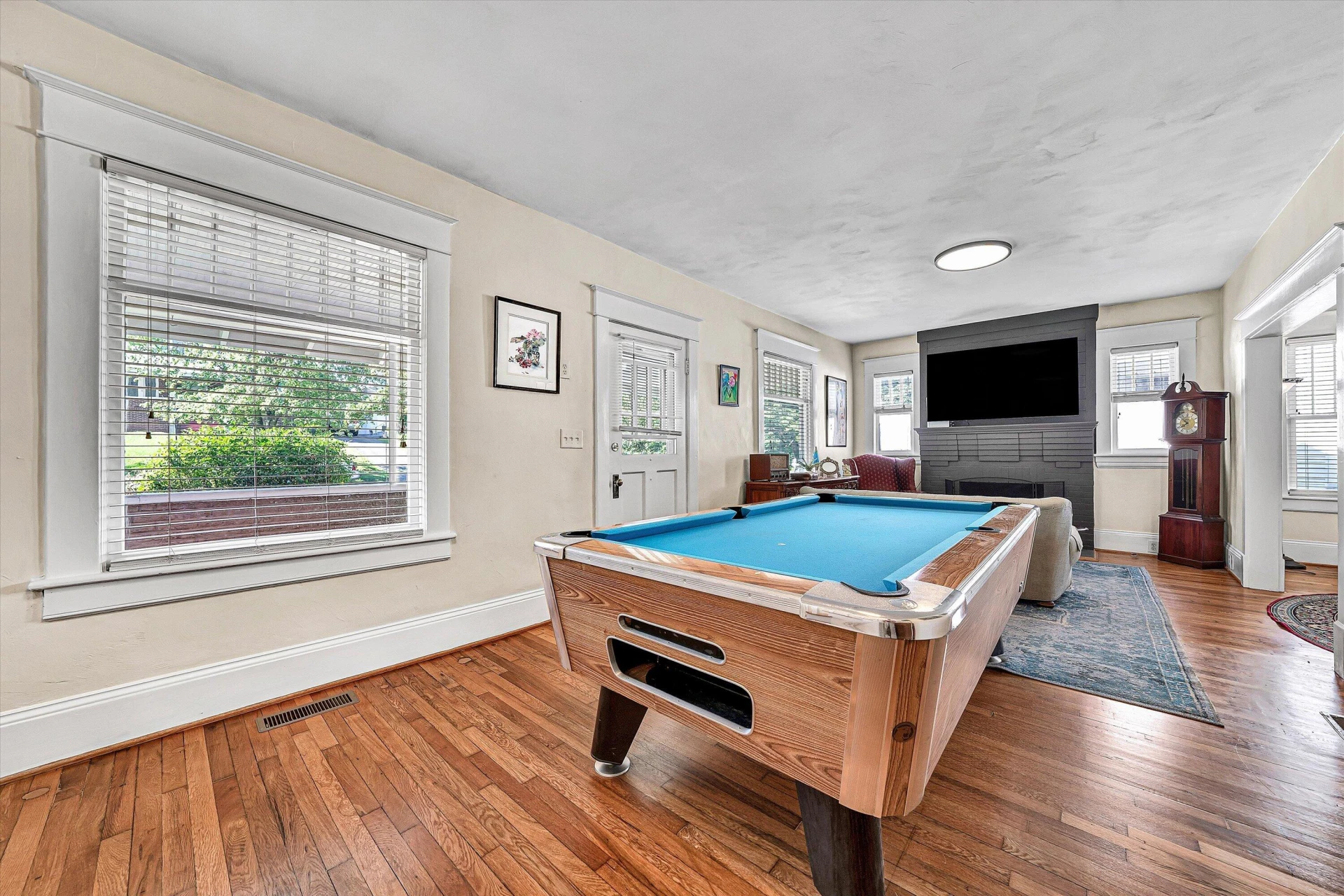 1831 Maiden LN SW - Photo 5