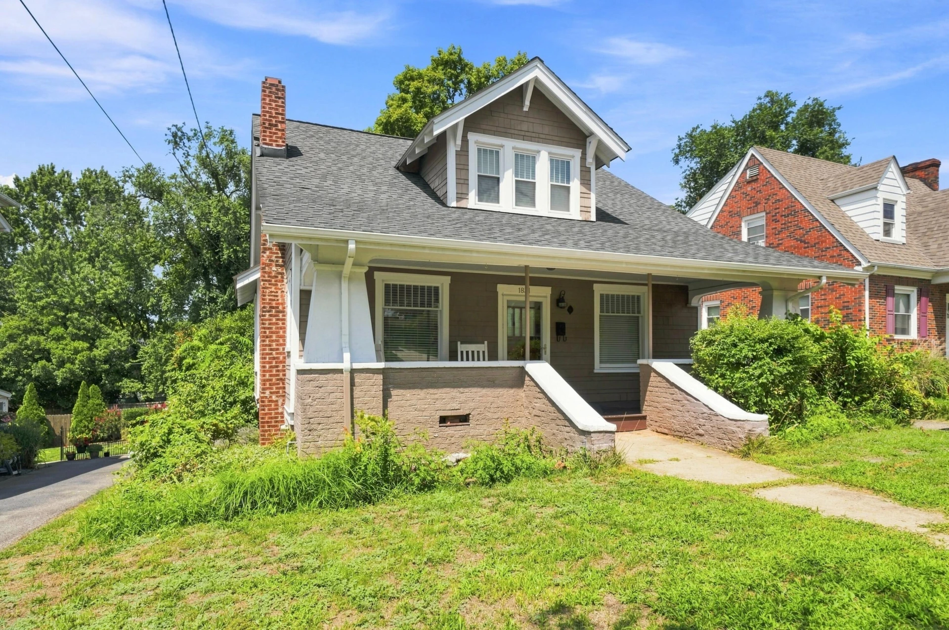 1831 Maiden LN SW - Photo 3