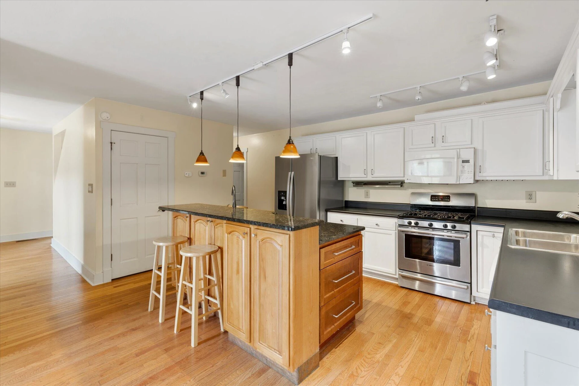 7720 Newport RD - Photo 11