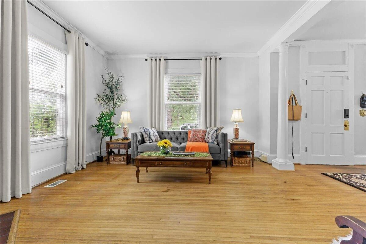 518 Walnut AVE SW - Photo 12