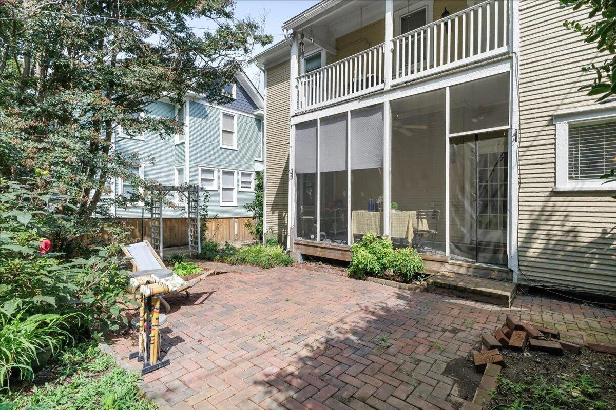 518 Walnut AVE SW - Photo 21