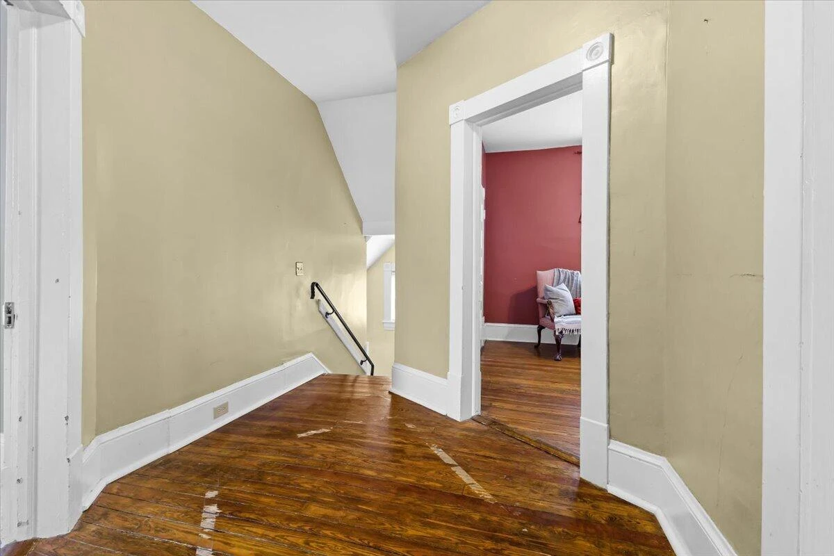 518 Walnut AVE SW - Photo 31
