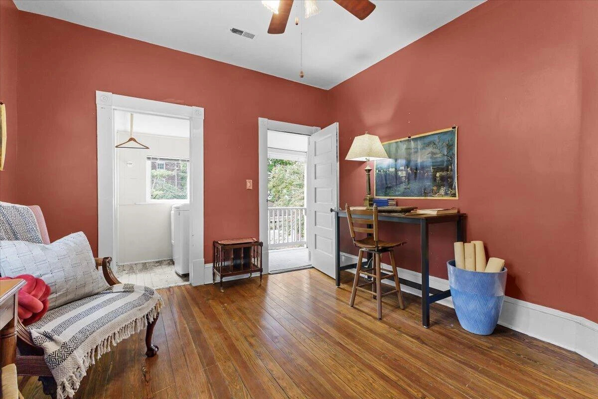 518 Walnut AVE SW - Photo 36