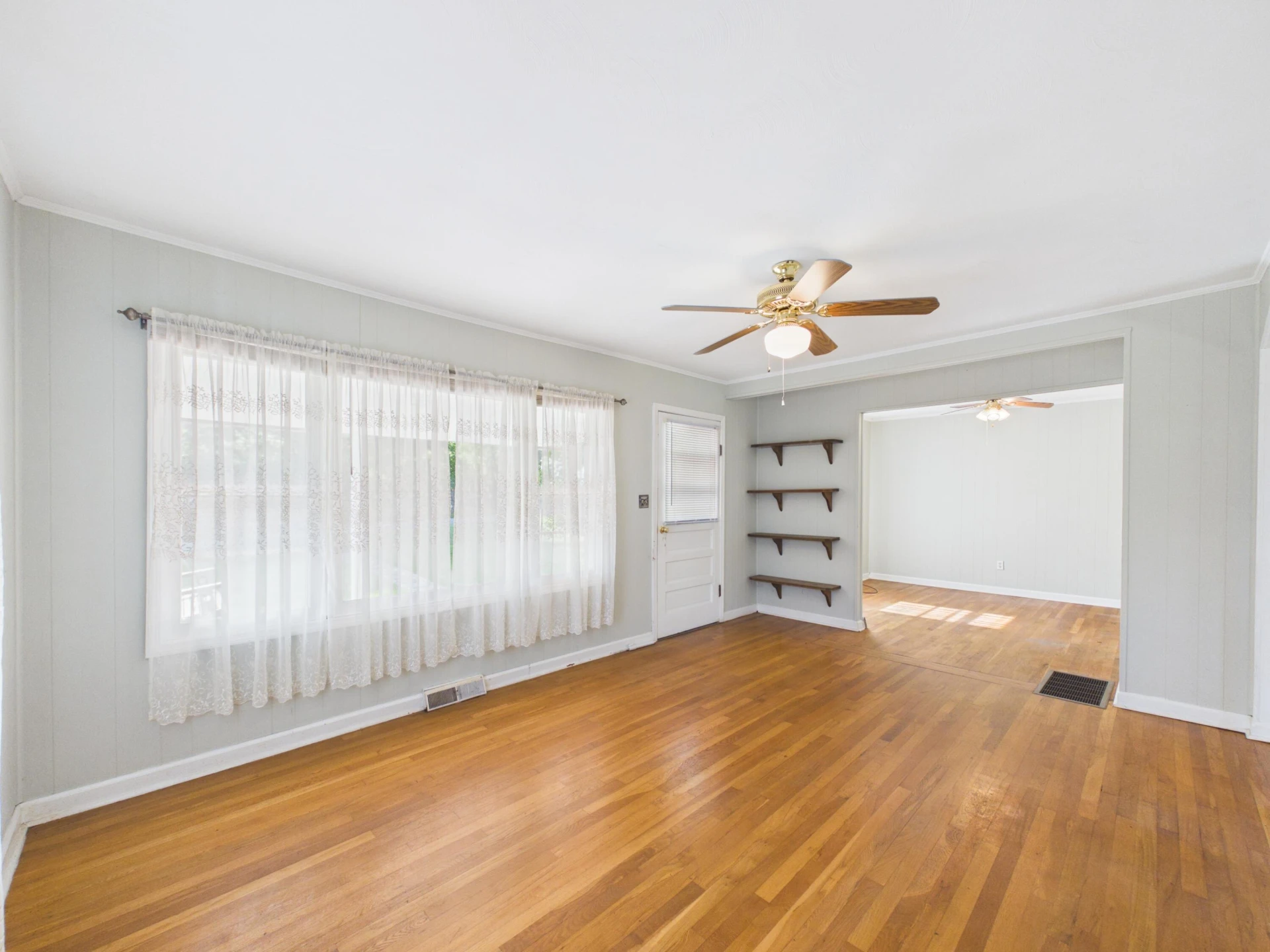878 Sugar Tree RD SW - Photo 2