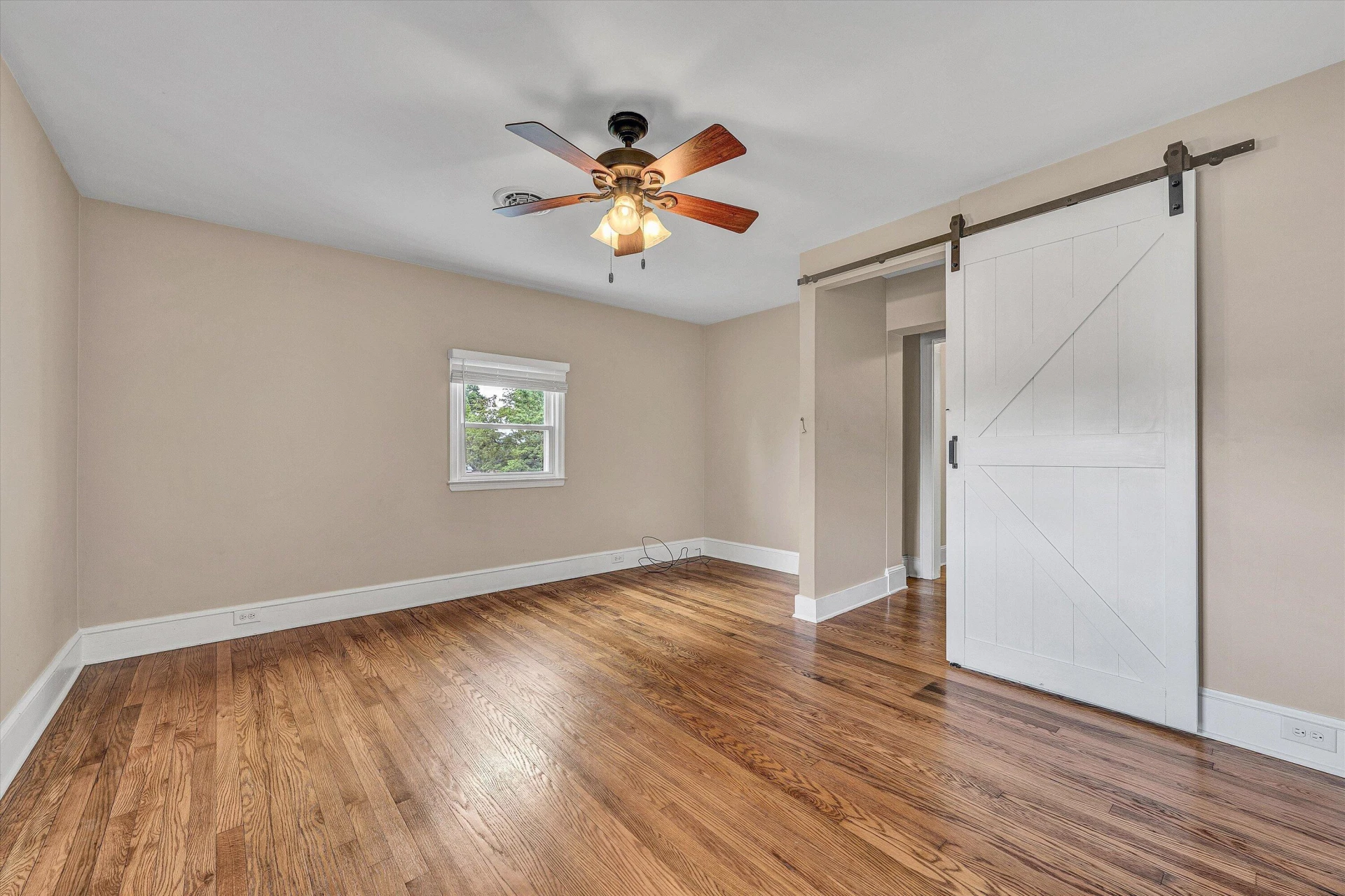 215 S Hill DR - Photo 19