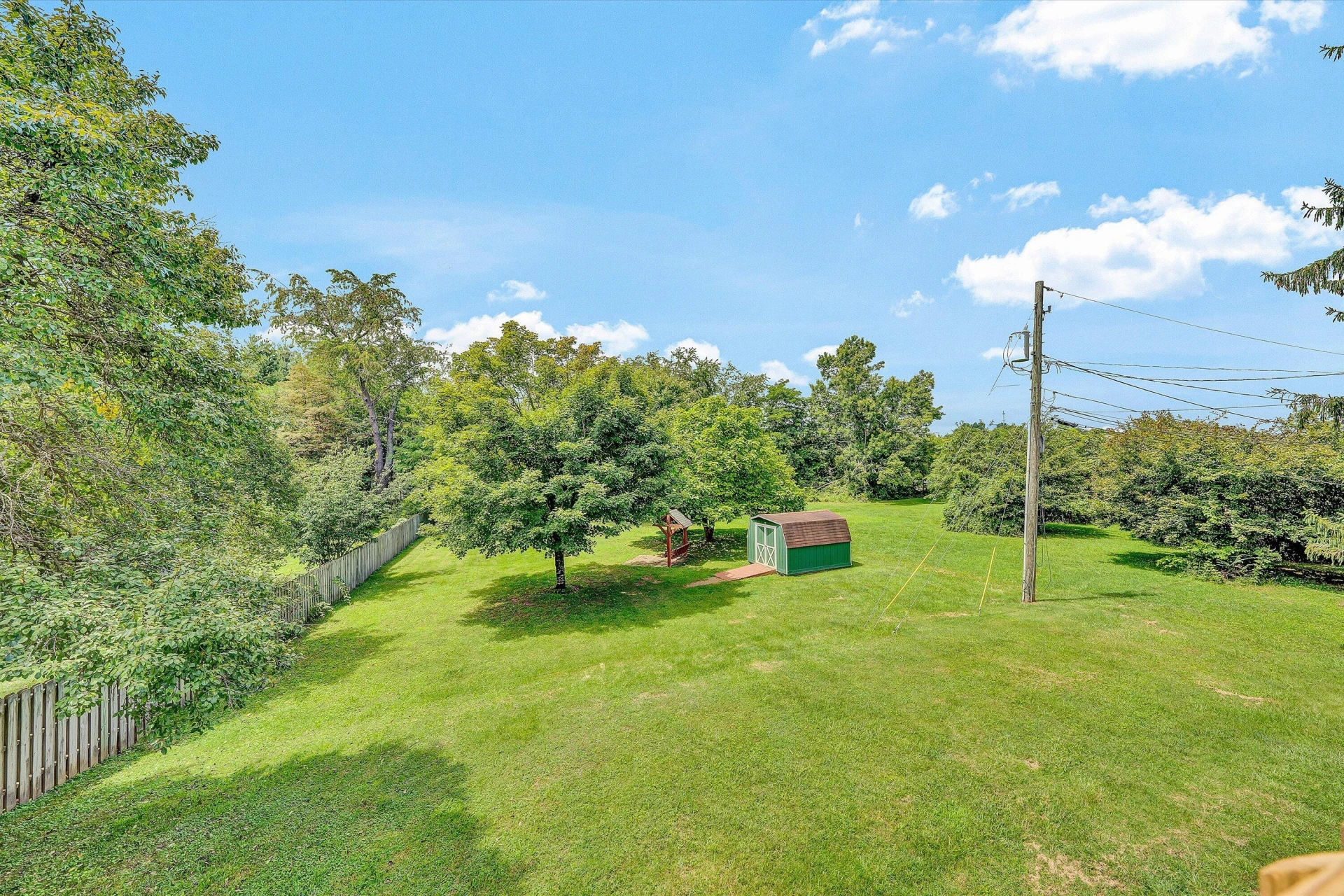215 S Hill DR - Photo 29