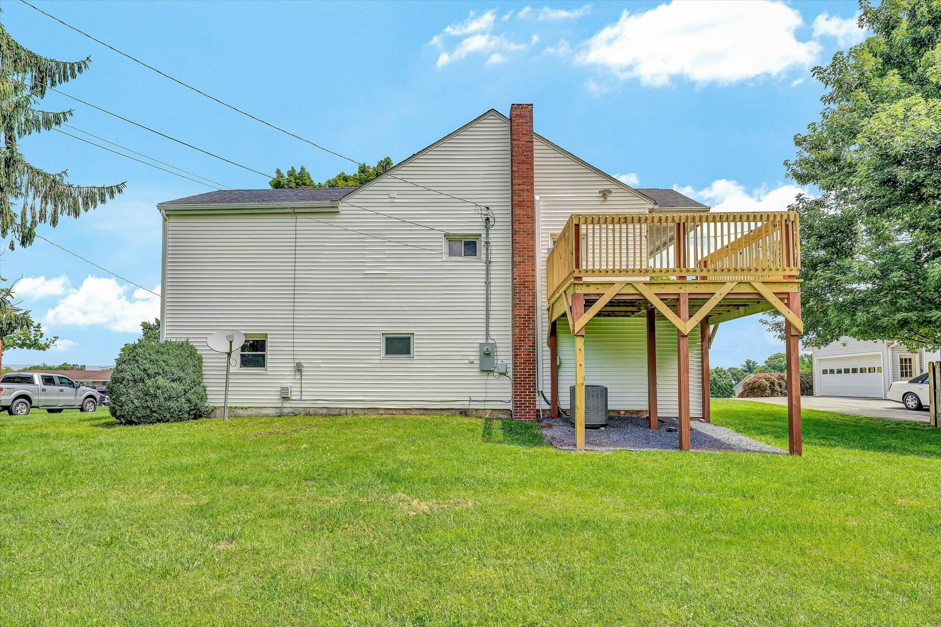 215 S Hill DR - Photo 31