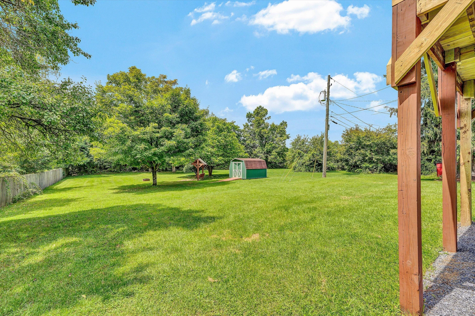 215 S Hill DR - Photo 33