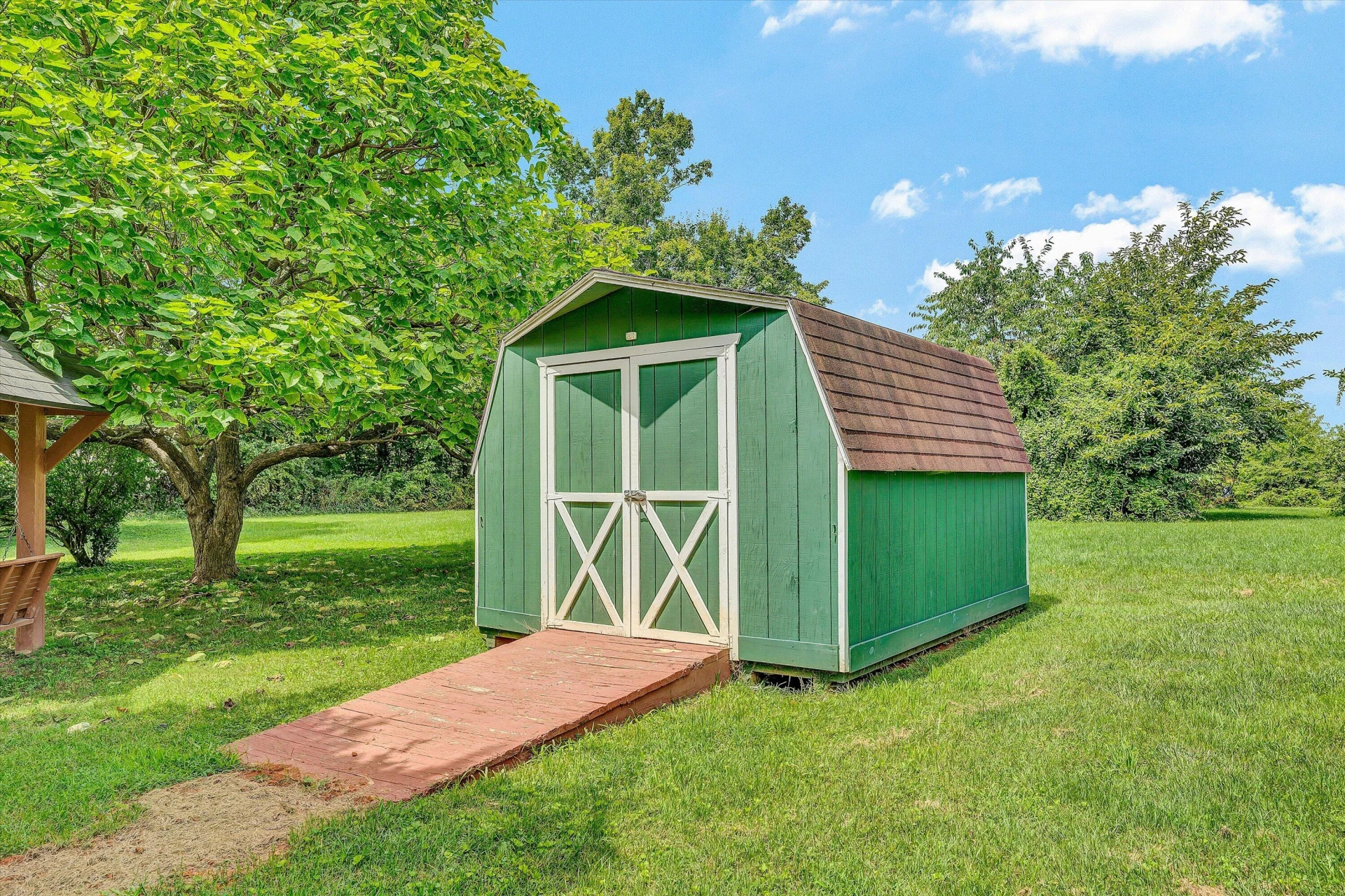 215 S Hill DR - Photo 34