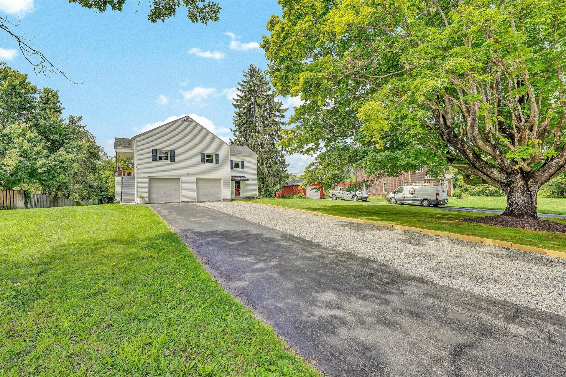 215 S Hill DR - Photo 37