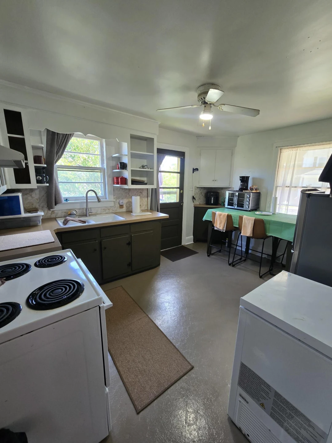 714 Temple AVE - Photo 8