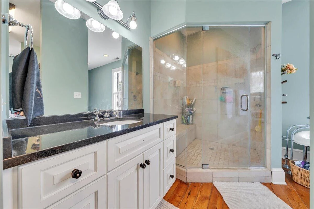 210 E Main ST - Photo 19