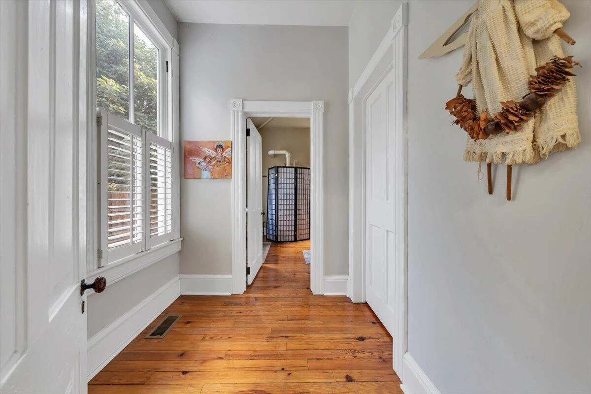 210 E Main ST - Photo 24