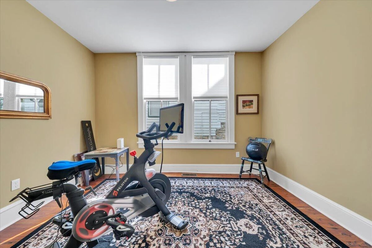 210 E Main ST - Photo 28
