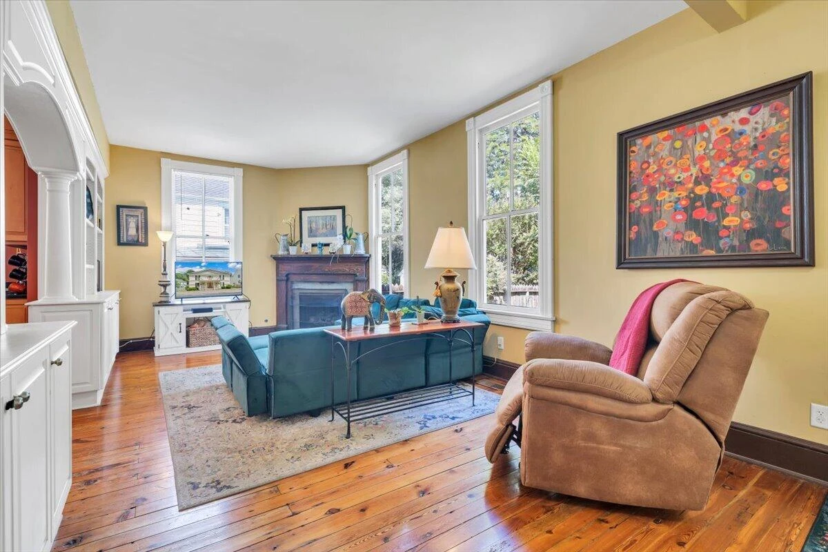 210 E Main ST - Photo 33