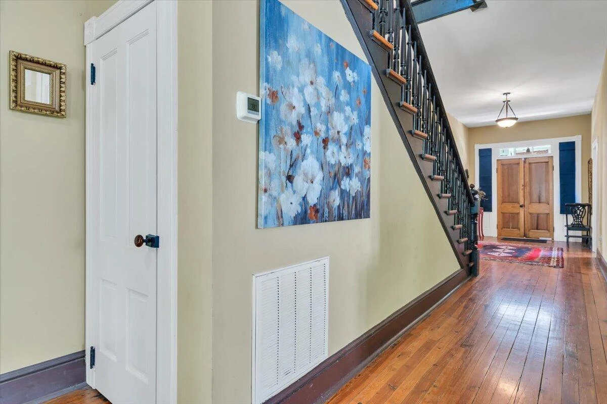 210 E Main ST - Photo 36
